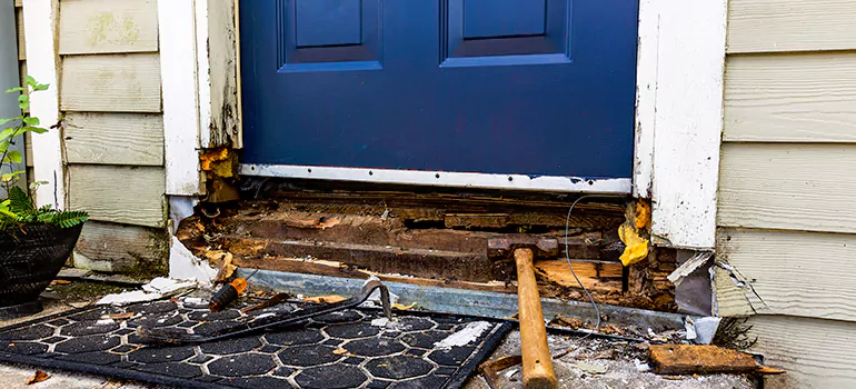 Broken Door Jamb Repair in Altamonte Springs, FL