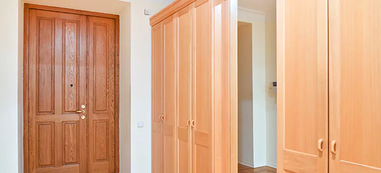 Glass Closet Door Repair in Altamonte Springs, FL